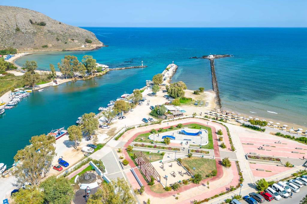 Tourist amenities in Georgioupolis (Chania).