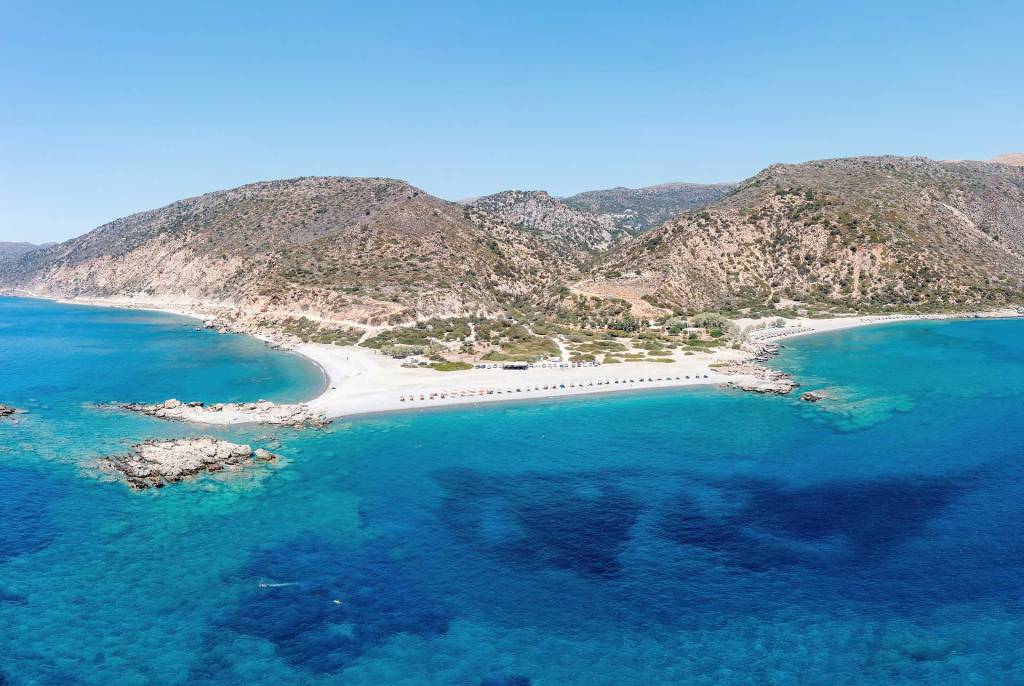 Gialiskari Beach offers an amazing view of the surrounding hills.