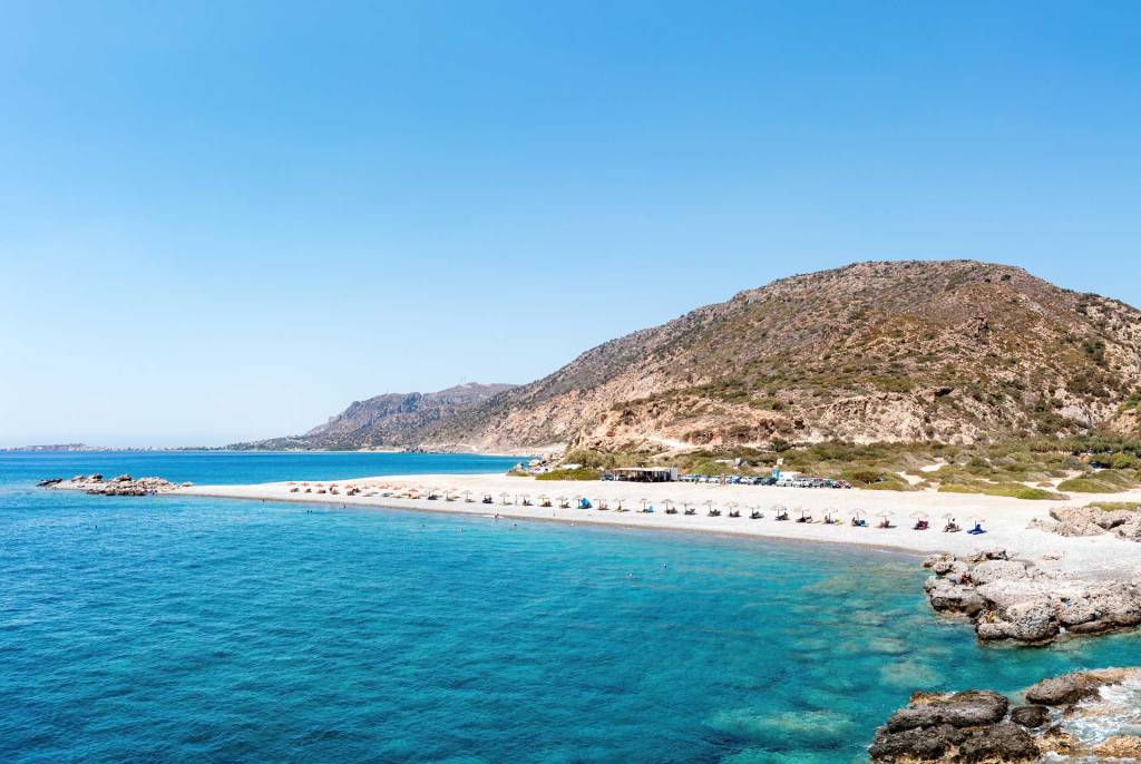 Facilities in Gialiskari Beach.