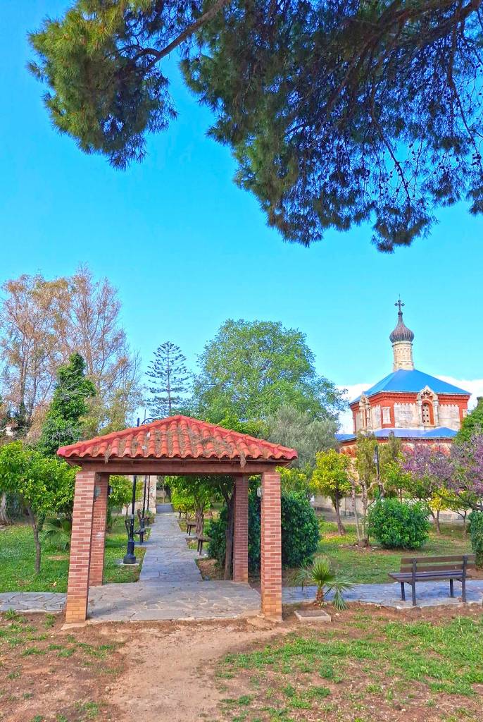 A gazebo in the yard of the Church of St. Mary Magdalene.
