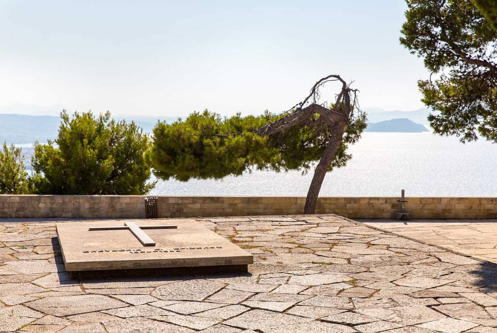 The grave of Eleftherios Venizelos in Sodi has amazing sea views.