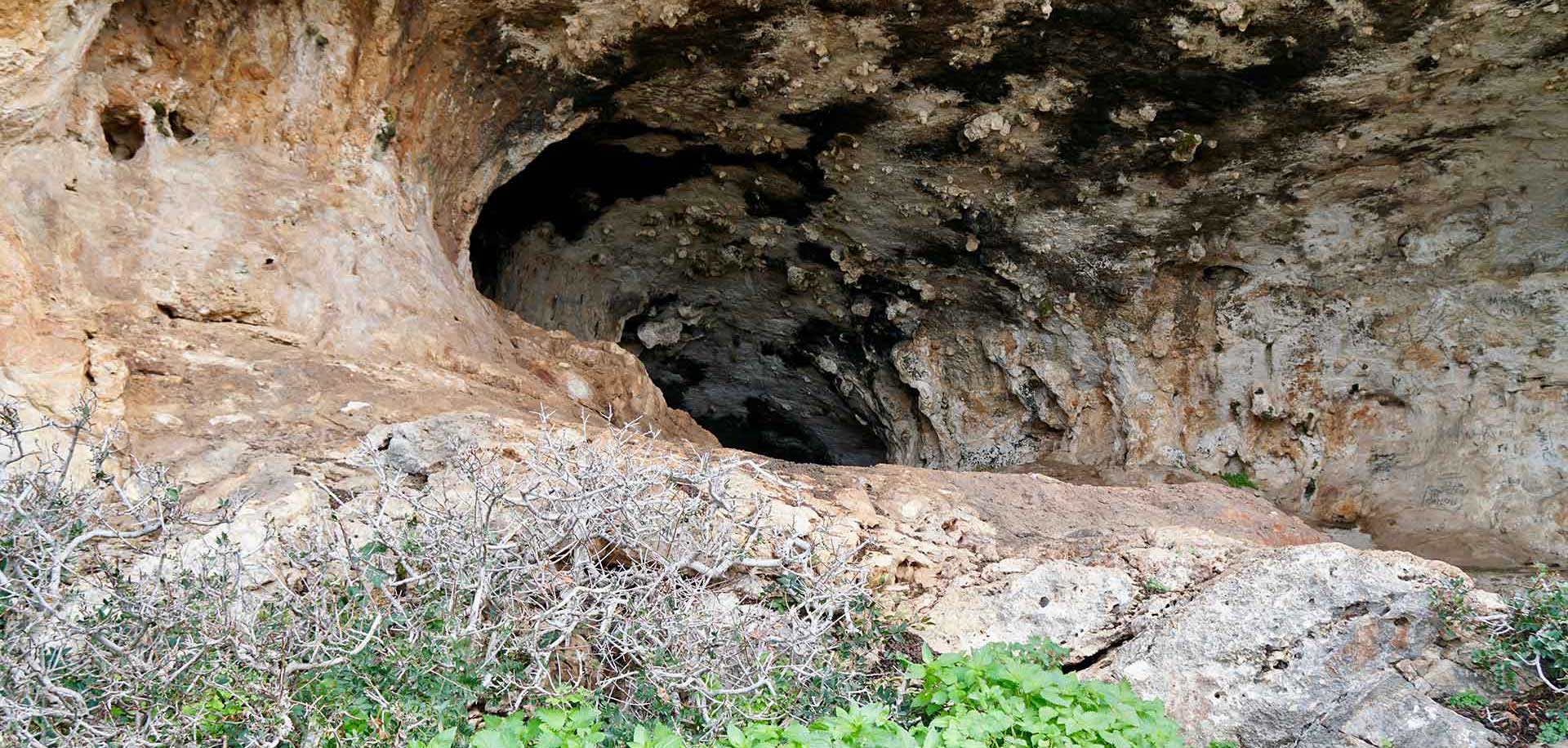 Cave Lera