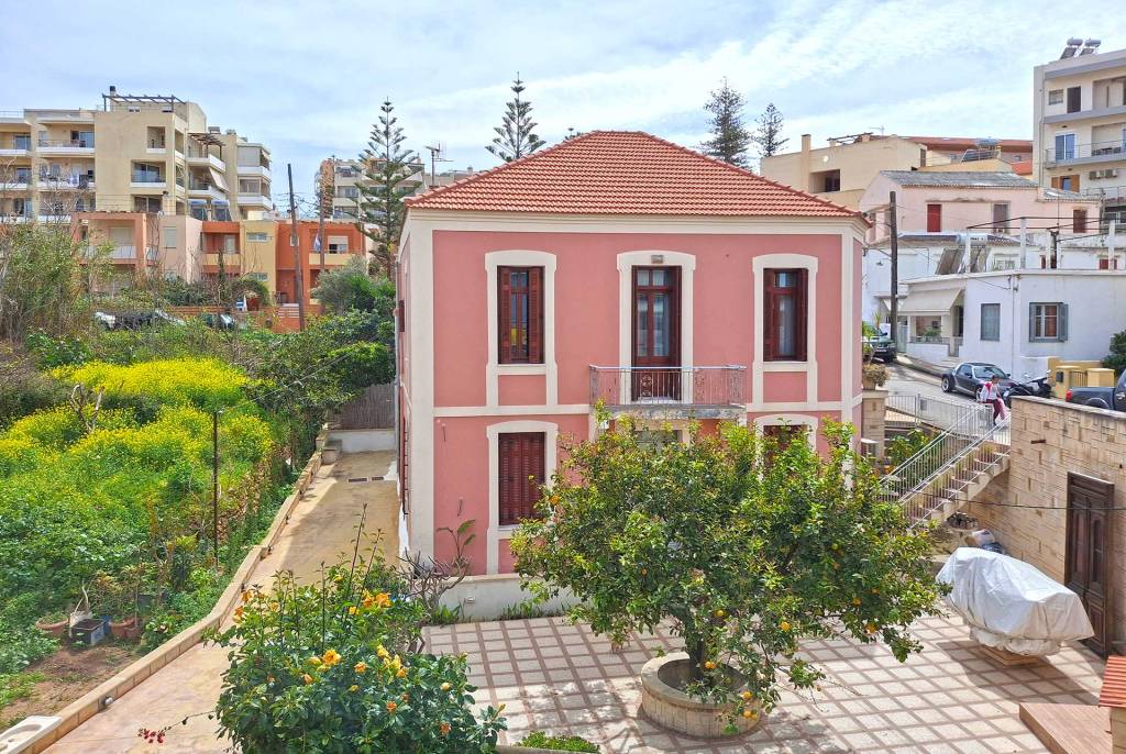 A traditional mansion in Halepa.