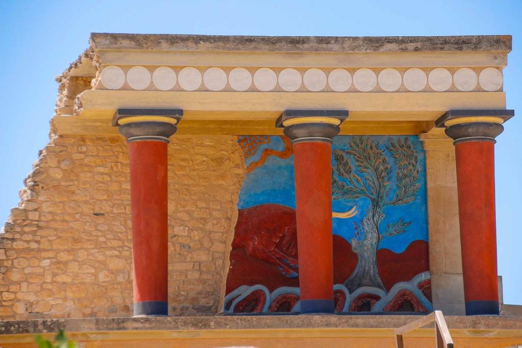 Ruins in Knossos Palace (Heraklion, Crete).
