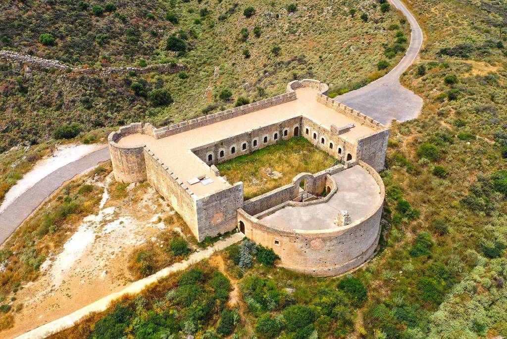 Aerial view of Izzeddin Fortress.