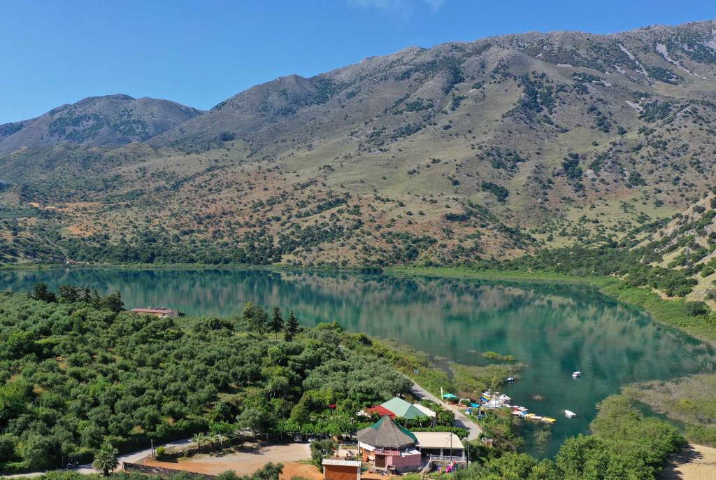 Mountain views of Lake Kournas.