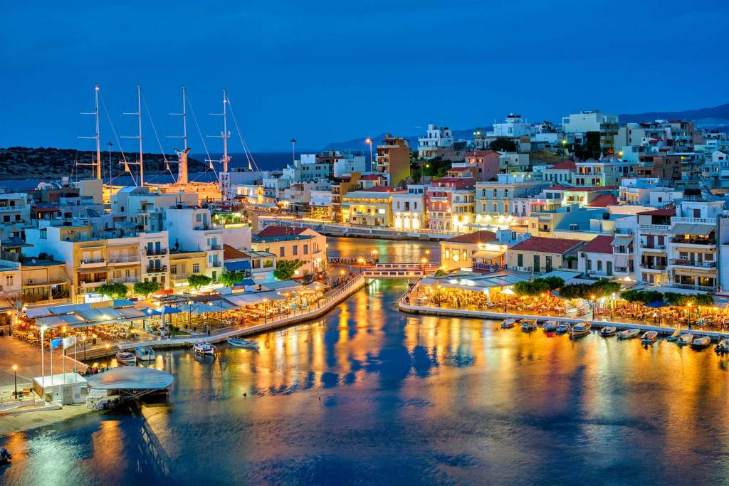 The port of Agios Nikolaos in Lasithi by night.