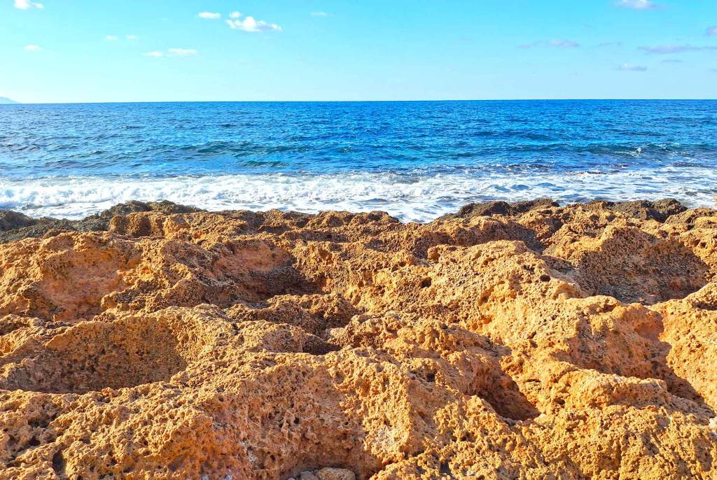 Rocks by the sea in Tabakaria.