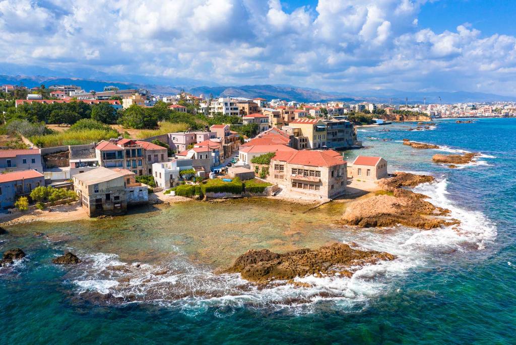 Traditional houses, apartments, and tanneries in the Tabakaria Area, close to Halepa.