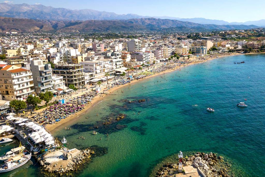 Nea Chora is considered one of the top beaches near Chania for families with kids.