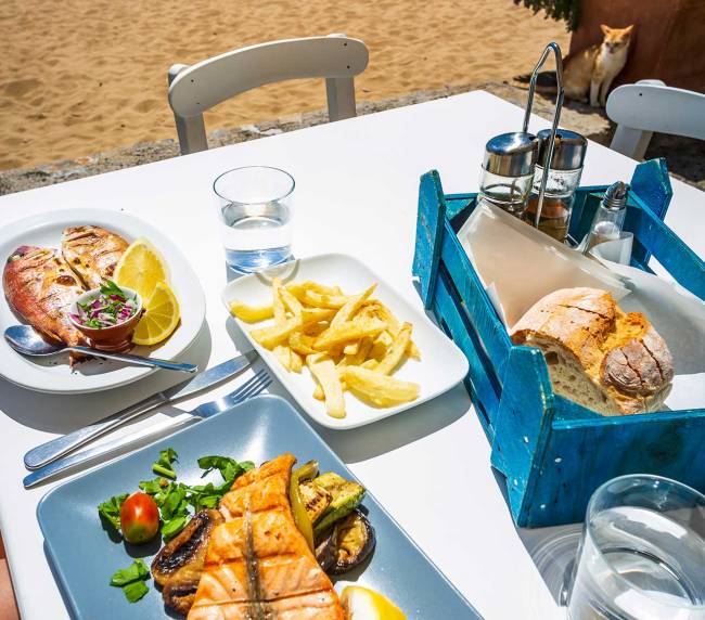 Patrelantonis Tavern in Marathi is one of the best seafood spots in Chania.