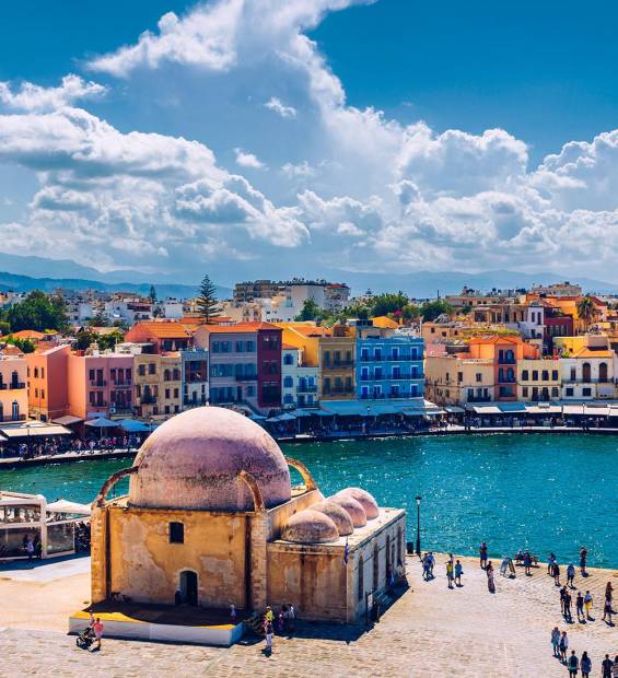Discover Chania and the sights of the Old Harbor.