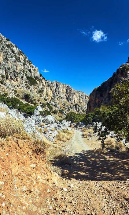 The rocky path at Deliana (Mesavlia) Gorge.